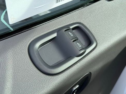 New 2025 Ford Transit 250 148 Medium Roof image 13