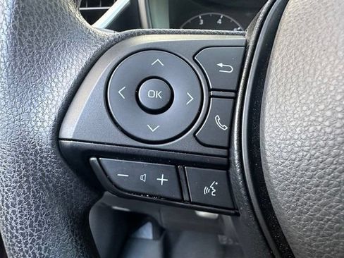 Used 2025 Toyota Corolla LE FWD image 21