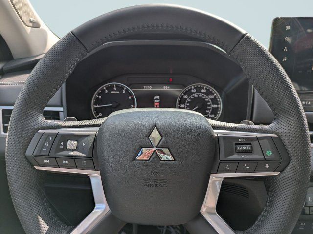 New 2026 Mitsubishi Outlander SE FWD image 29