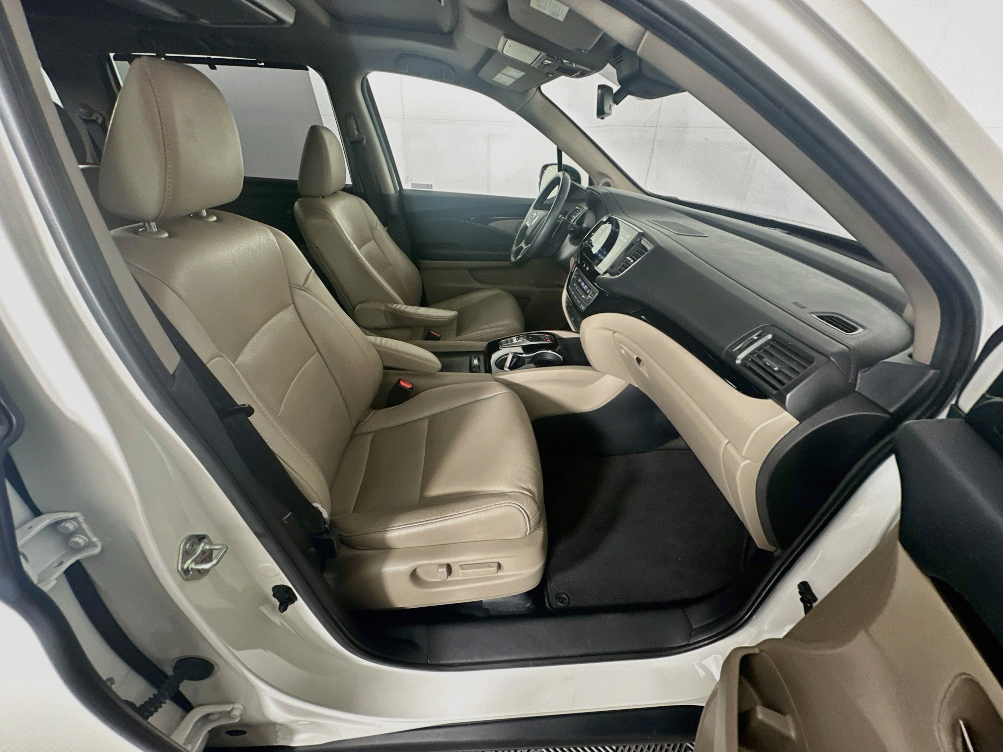 Used 2019 Honda Pilot Elite image 33
