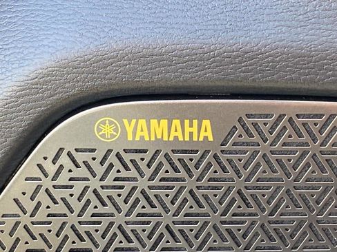 New 2025 Mitsubishi Outlander SEL image 11