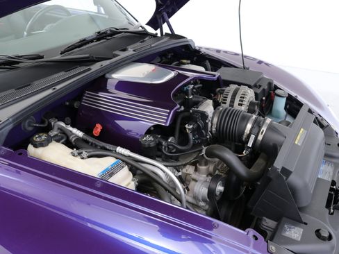 Used 2003 Chevrolet SSR w/ Preferred Equipment Group image 36