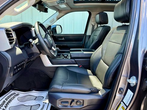 Used 2023 Toyota Tundra Limited AWD/4WD image 30