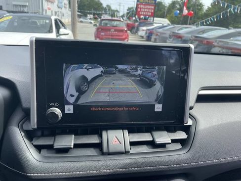 Used 2024 Toyota RAV4 XLE FWD image 26