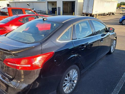 Used 2018 Ford Focus Titanium FWD image 4