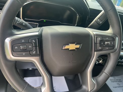 Used 2023 Chevrolet Silverado 1500 LT AWD/4WD image 10