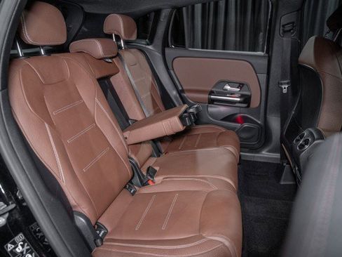 Used 2023 Mercedes-Benz GLA 250 4MATIC image 12