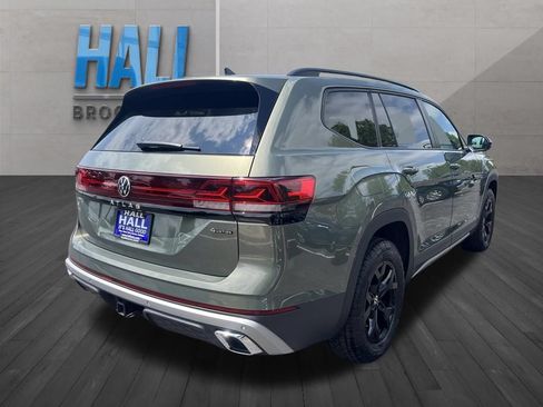 Certified 2026 Volkswagen Atlas Peak Edition AWD/4WD image 6