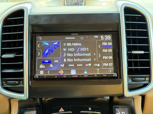 Used 2012 Porsche Cayenne image 59