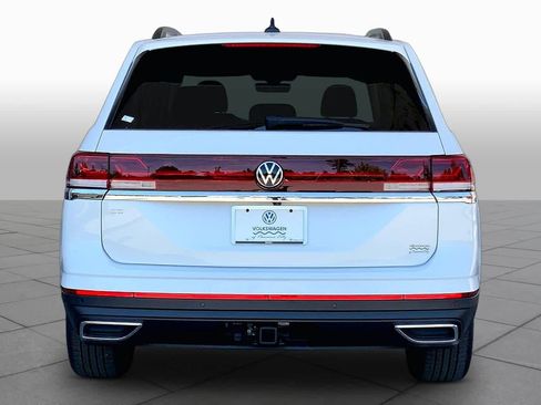 New 2026 Volkswagen Atlas SE FWD image 4