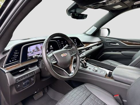 Certified 2024 Cadillac Escalade Premium Luxury Platinum image 10