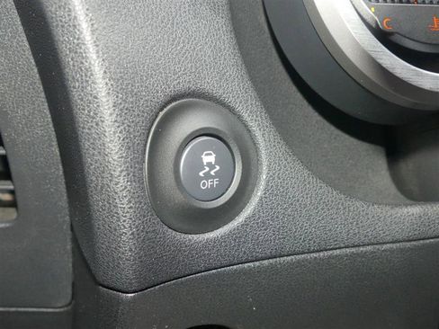 Used 2017 Nissan 370Z Coupe image 23