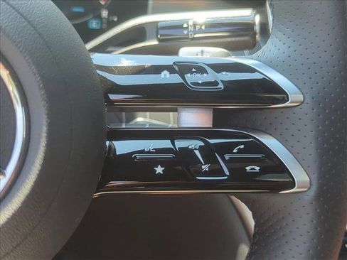 Used 2024 Mercedes-Benz C 300 Sedan image 12