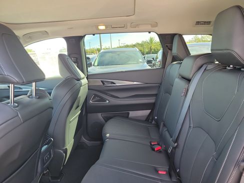 Used 2026 INFINITI QX60 Luxe w/ Cargo Package AWD/4WD image 9