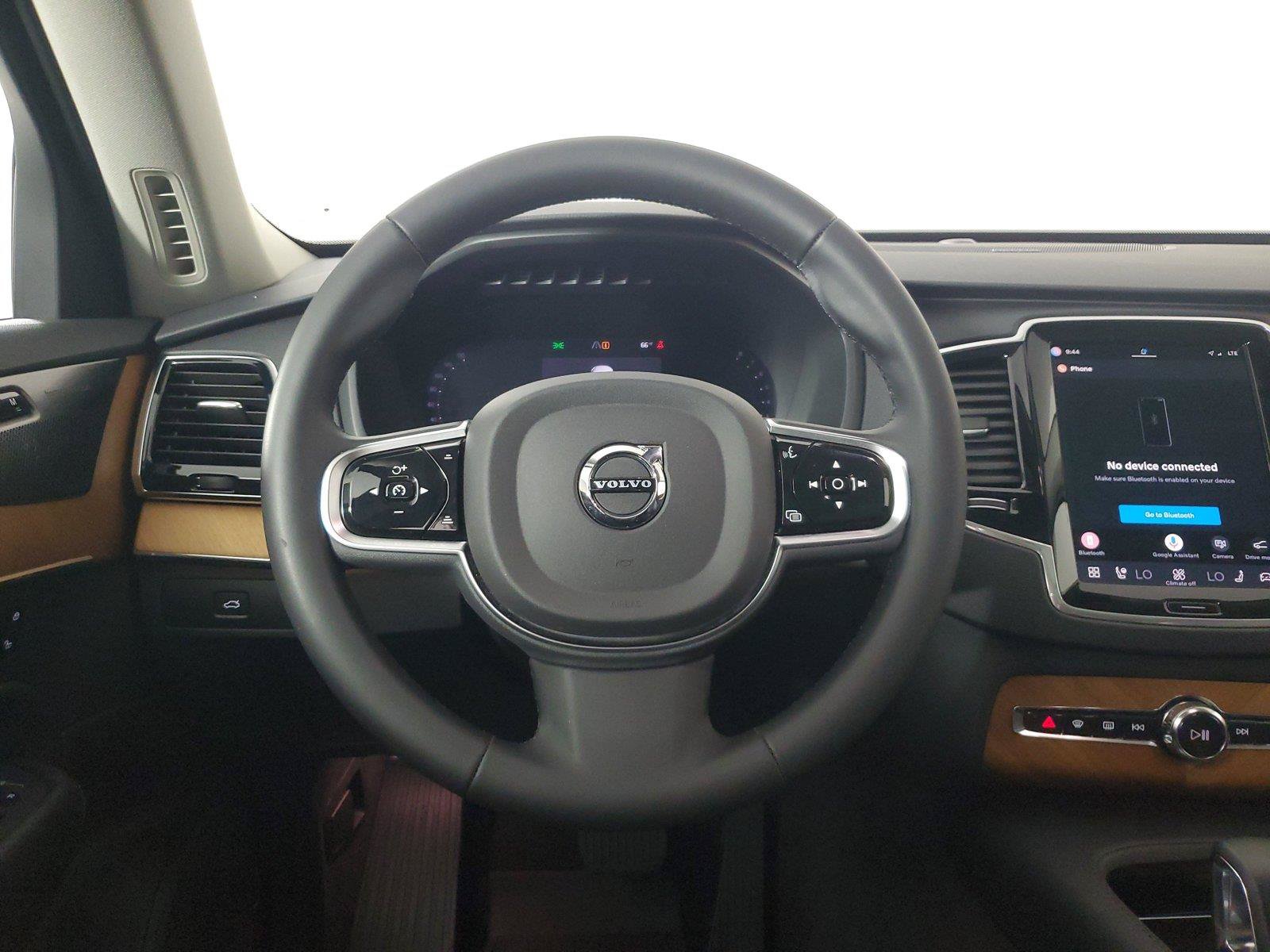 Used 2024 Volvo XC90 B6 Plus w/ Protection Package AWD/4WD image 16