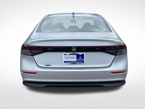 Certified 2025 Honda Accord LX image 5