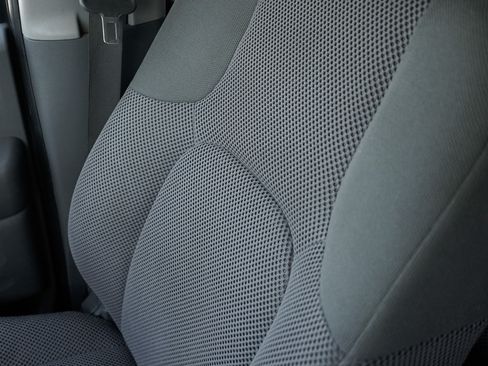 Used 2019 Nissan Frontier SV RWD image 19