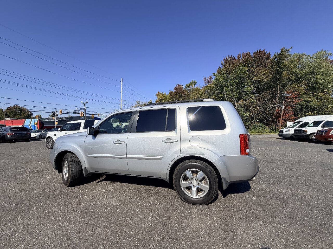 Used 2010 Honda Pilot EX-L image 12