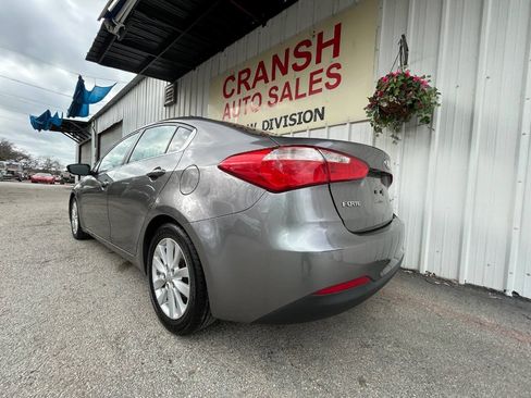 Used 2015 Kia Forte EX FWD image 11