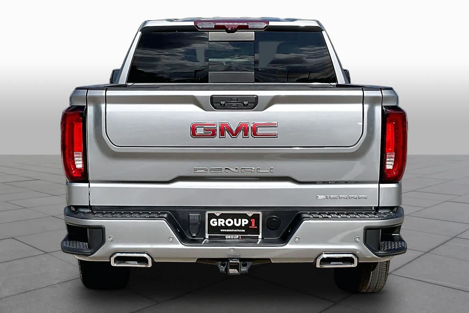 Used 2024 GMC Sierra 1500 Denali w/ Denali Reserve Package AWD/4WD image 5