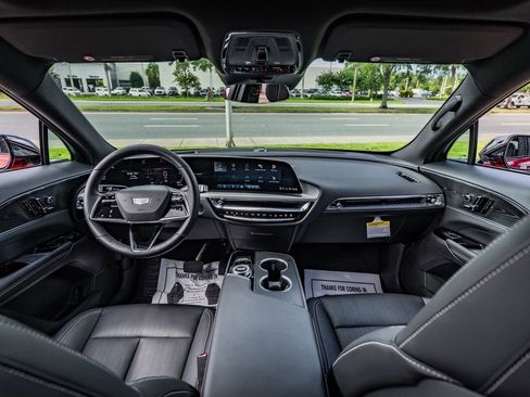 Used 2024 Cadillac Lyriq Sport RWD image 21