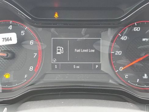 New 2026 Chevrolet Trax RS w/ Sunroof Package image 13