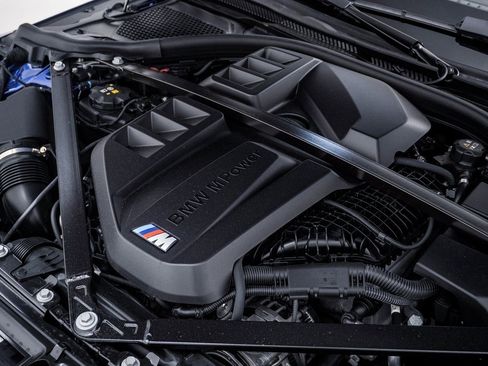 Used 2025 BMW M2 w/ Lighting Package image 31