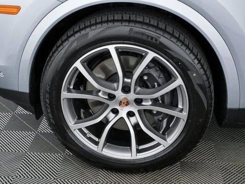 New 2026 Porsche Cayenne image 40