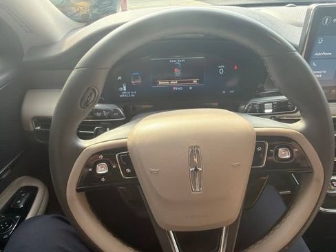 Used 2023 Lincoln Corsair FWD image 16