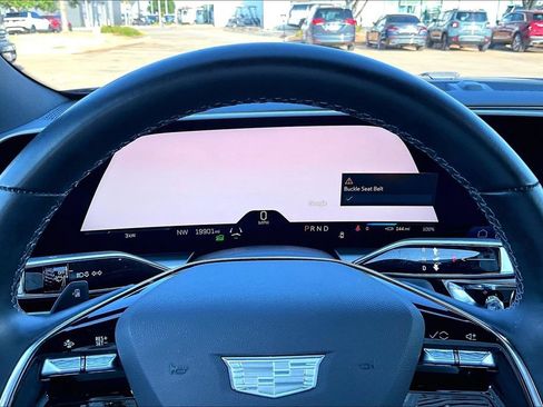 Certified 2024 Cadillac Lyriq Luxury AWD/4WD image 22