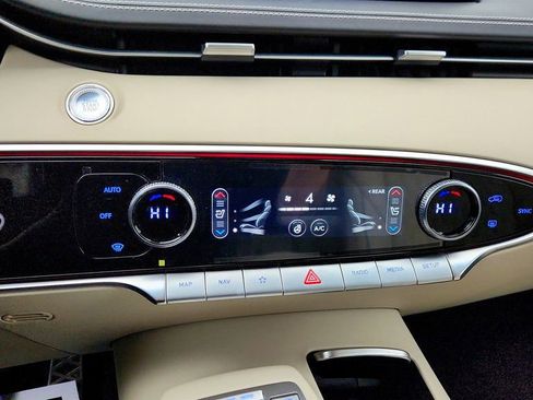 Used 2025 Genesis GV70 3.5T Sport w/ Sport Advanced Package image 19