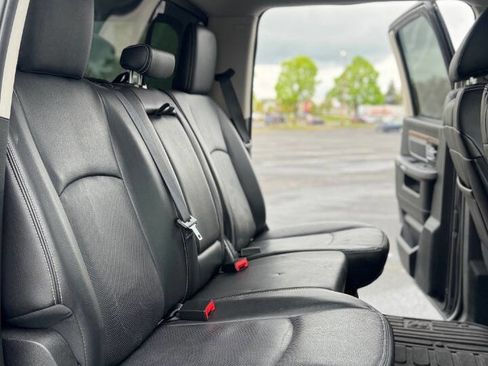 Used 2016 RAM 1500 Laramie w/ Convenience Group AWD/4WD image 7