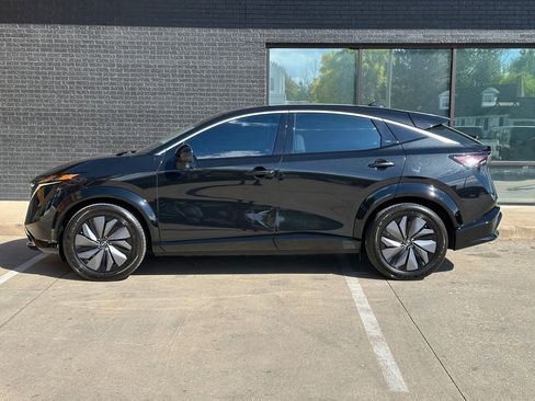 Used 2023 Nissan Ariya Evolve+ image 15