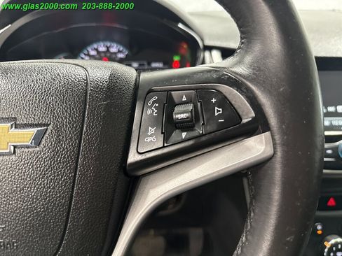 Used 2017 Chevrolet Trax LT w/ Sun & Sound Package image 23