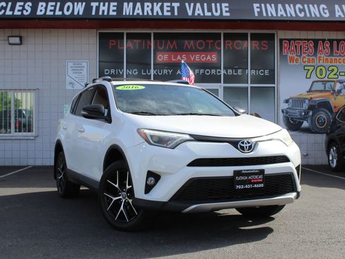 Used 2016 Toyota RAV4 SE FWD image 1