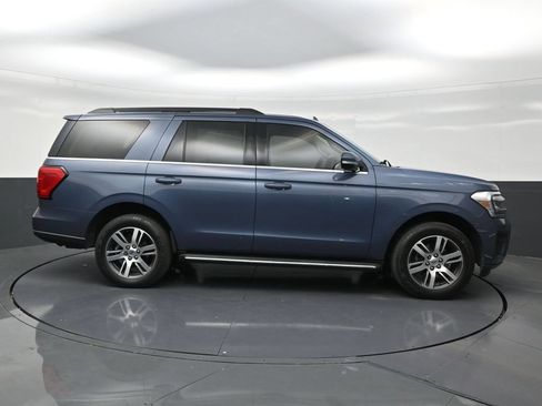Used 2023 Ford Expedition XLT RWD image 6