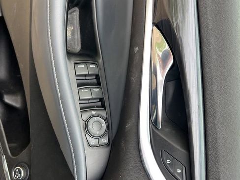 Used 2023 Buick Enclave Essence w/ Sport Touring Edition AWD/4WD image 15