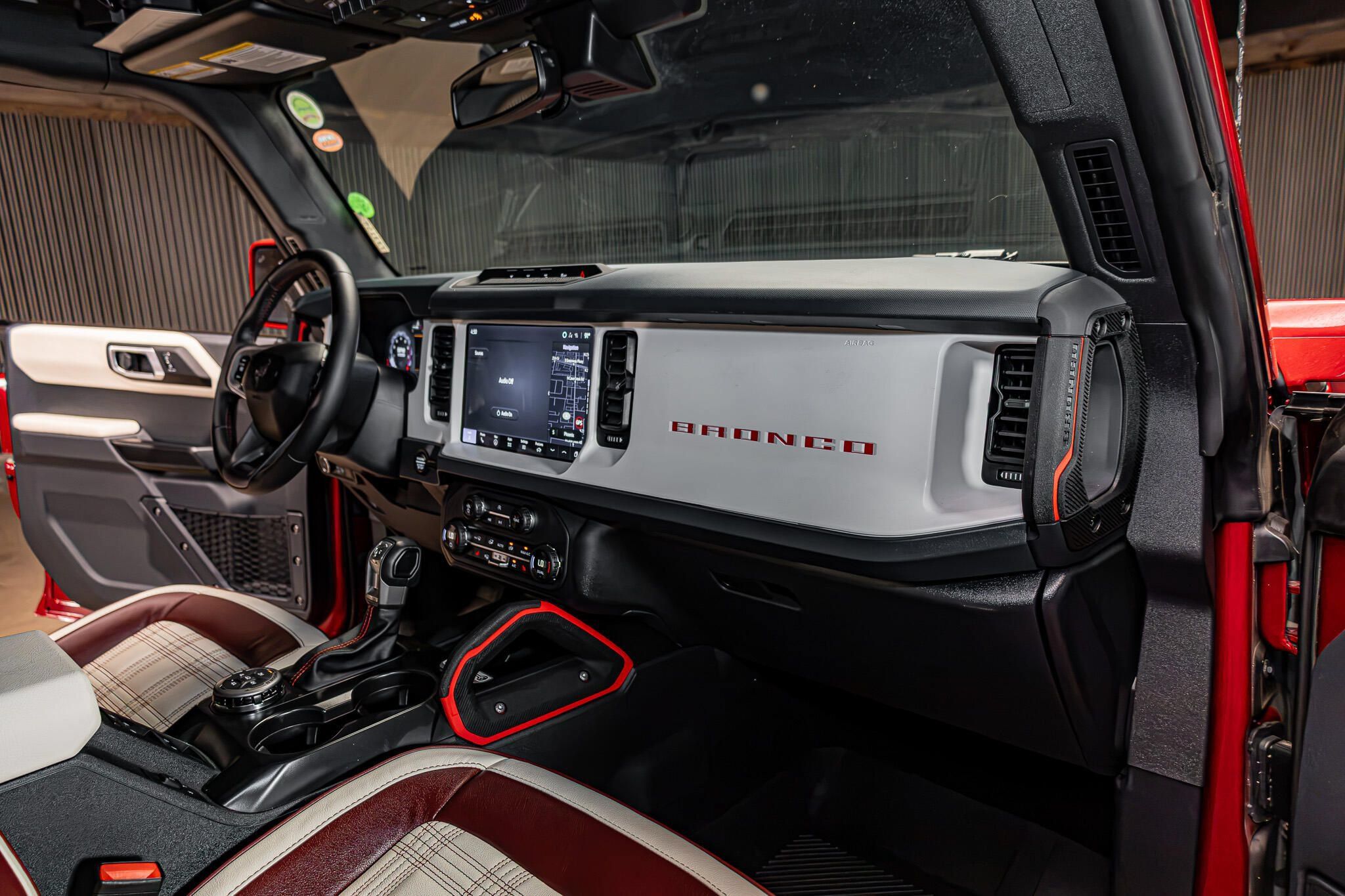 Used 2025 Ford Bronco Heritage Edition AWD/4WD image 18