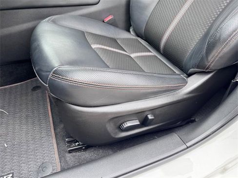 Used 2024 Nissan Altima 2.5 SR image 21