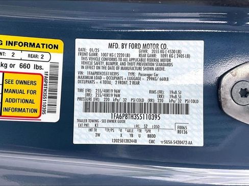 Used 2025 Ford Mustang Coupe RWD image 29