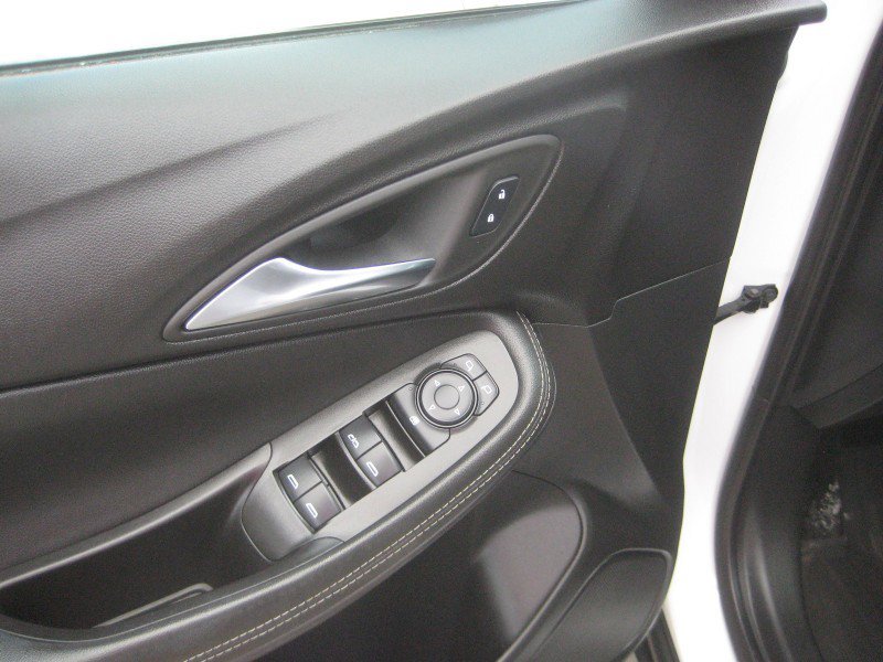 Used 2024 Buick Encore GX Preferred FWD image 14