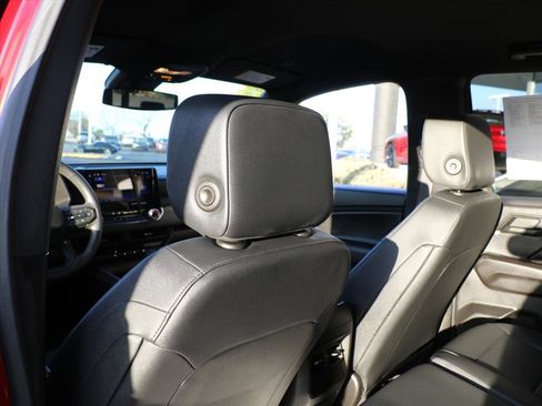 Used 2024 Chevrolet Colorado Trail Boss w/ Advanced Trailering Package image 11