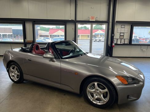 Used 2001 Honda S2000 image 23