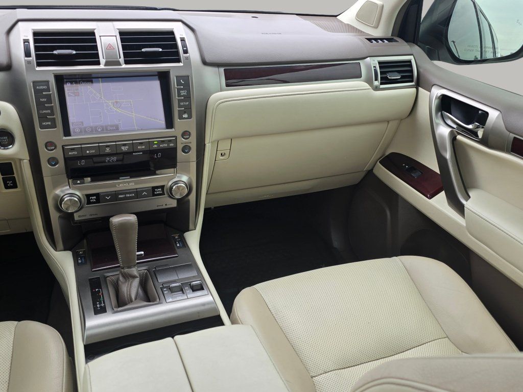 Used 2018 Lexus GX 460 Premium AWD/4WD image 4