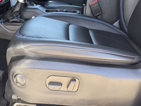 Used 2024 Jeep Wrangler Unlimited Rubicon 4xe image 32