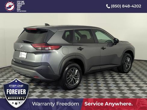 Used 2023 Nissan Rogue S FWD image 6