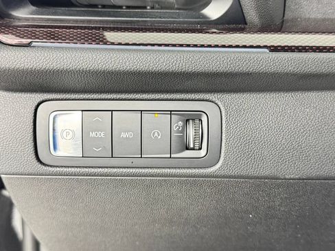 Used 2024 Chevrolet Traverse RS w/ LPO, Floor Liner Package AWD/4WD image 37