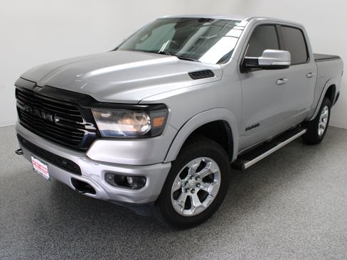 Used 2020 RAM 1500 Big Horn AWD/4WD image 2