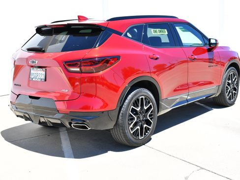 Used 2023 Chevrolet Blazer RS w/ Driver Confidence II Package FWD image 6