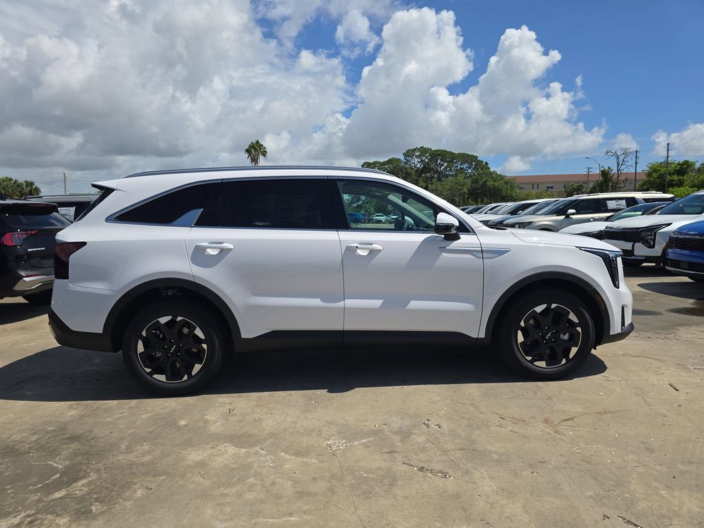 New 2026 Kia Sorento S w/ S Panoramic Sunroof Package FWD image 9